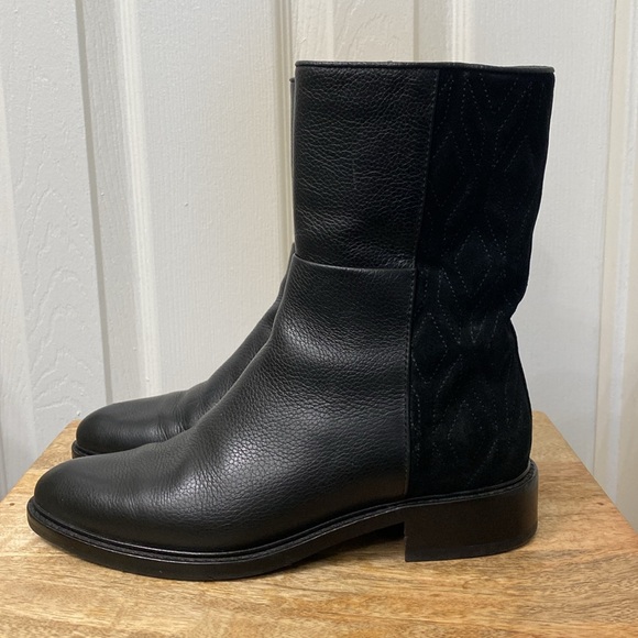 Aquatalia Gabrina Leather Bootie - Picture 5 of 10